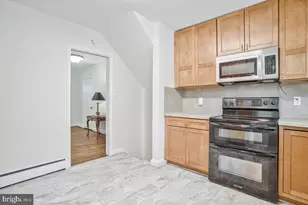 8205 Robin Hood Ct, Towson, MD 21204 - Photo 15