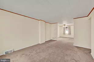 7929 St Claire Ln, Baltimore, MD 21222 - Photo 3