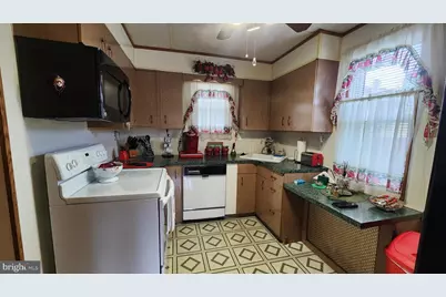 37 Liberty Parkway, Baltimore, MD 21222 - Photo 9