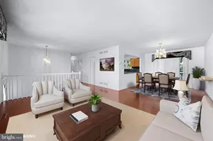 7 Bromwell Ct, Cockeysville, MD 21030 - Photo 5