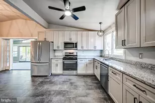 4712 Old Court Rd, Pikesville, MD 21208 - Photo 9