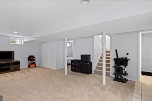 9905 Magledt Rd, Baltimore, MD 21234 - Photo 17