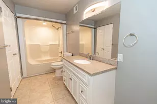 811 Cedar Ave, Essex, MD 21221 - Photo 9