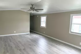 806 Leswood Ct, Baltimore, MD 21222 - Photo 5