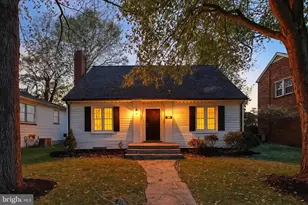 19 Dunmore Rd, Catonsville, MD 21228 - Photo 1