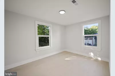 821 S Woodlynn Road, Baltimore, MD 21221 - Photo 17