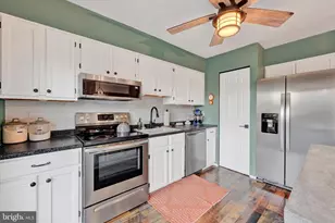 37 Perryoak Pl, Baltimore, MD 21236 - Photo 11