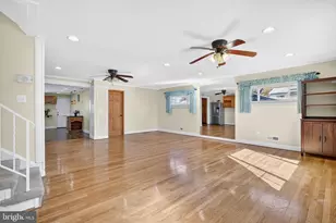 910 Prestwood Rd, Catonsville, MD 21228 - Photo 9