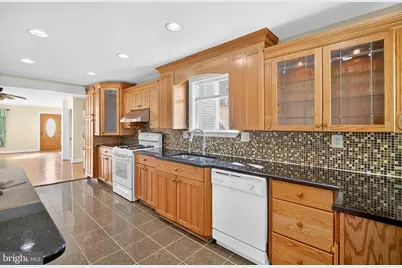 910 Prestwood Road, Catonsville, MD 21228 - Photo 15