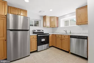 2301 Bayside Dr, Baltimore, MD 21221 - Photo 9