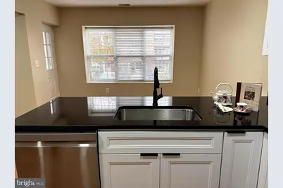 12105 Tullamore Court #204, Lutherville Timonium, MD 21093 - Photo 5