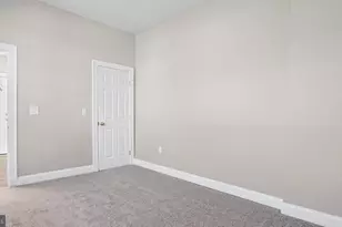 9303 Hillside Ave, Parkville, MD 21234 - Photo 7