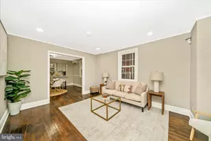 4 N Belle Grove Rd, Baltimore, MD 21228 - Photo 5