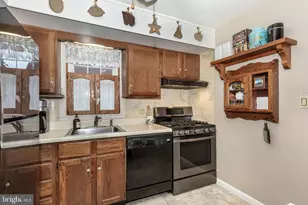 2917 Chenoak Ave, Baltimore, MD 21234 - Photo 17
