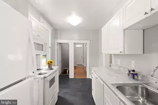 240 Burke Ave, Towson, MD 21286 - Photo 9