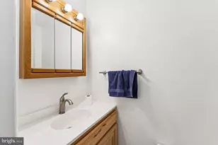 32 Stoneway Pl, Baltimore, MD 21236 - Photo 9