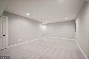 9436 Ridgely Ave, Baltimore, MD 21234 - Photo 33