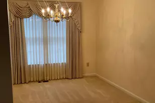 6801 Upper Mills Cir, Baltimore, MD 21228 - Photo 7