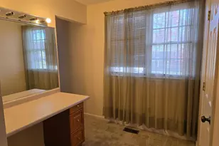 6801 Upper Mills Cir, Baltimore, MD 21228 - Photo 23