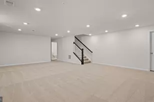 8 Comes Rdg Ct, Rosedale, MD 21237 - Photo 17