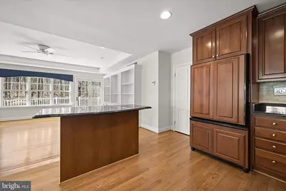 1112 Hampton Garth, Baltimore, MD 21286 - Photo 23