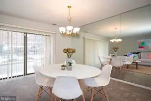 7202 Rockland Hills Dr, Baltimore, MD 21209 - Photo 7