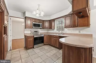 9 Norris Run Ct, Reisterstown, MD 21136 - Photo 5