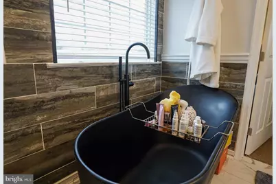 5636 Gwynndale, Gwynn Oak, MD 21207 - Photo 19