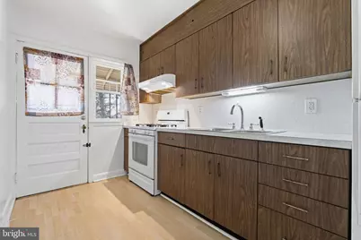 559 Welbrook Rd, Baltimore, MD 21221 - Photo 7