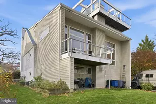 205 Newburg Ave, Catonsville, MD 21228 - Photo 3