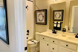 246 Hickory Holw Ct, Cockeysville, MD 21030 - Photo 15