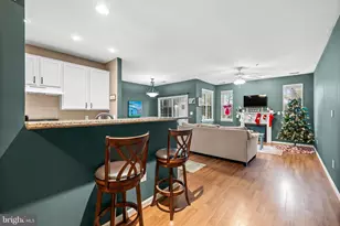 16 Hawk Rise Ln, Owings Mills, MD 21117 - Photo 7