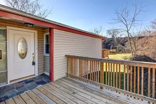 906 Scotts Hill Dr, Pikesville, MD 21208 - Photo 3