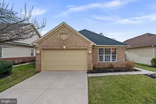 27 Stone Pine Ct, Baltimore, MD 21208 - Photo 1