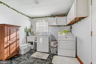 2322 Lodge Forest Dr, Baltimore, MD 21219 - Photo 19