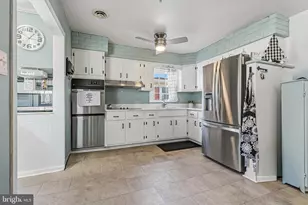 2322 Lodge Forest Dr, Baltimore, MD 21219 - Photo 9