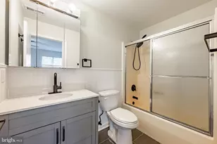 2215 Lowells Glen Rd, Parkville, MD 21234 - Photo 15