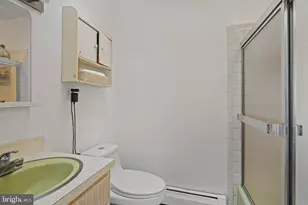 8608 Kratz Ln, Baltimore, MD 21244 - Photo 17