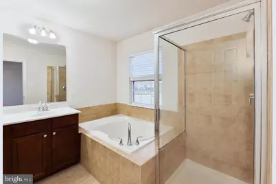 8427 Stansbury Lake Drive, Baltimore, MD 21222 - Photo 27