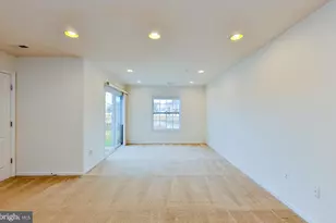 8427 Stansbury Lake Dr, Baltimore, MD 21222 - Photo 5