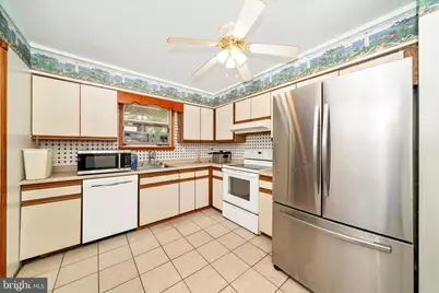 17 Taos Circle, Baltimore, MD 21220 - Photo 9