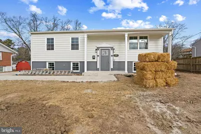 39 Greenview Avenue, Reisterstown, MD 21136 - Photo 1