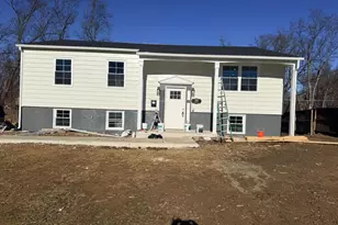 39 Greenview Ave, Reisterstown, MD 21136 - Photo 1