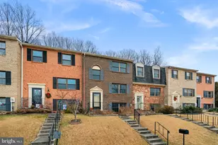 23 Oak Shadows Ct, Baltimore, MD 21228 - Photo 3