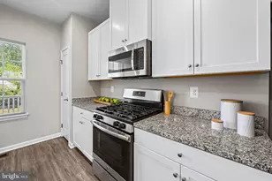 8206 Kirk Farm Cir, Windsor Mill, MD 21244 - Photo 9