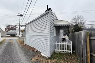 201 Mace Ave, Essex, MD 21221 - Photo 3