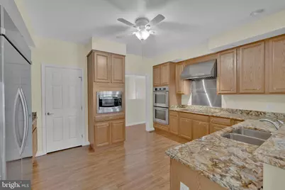 1325 E Riverside Avenue, Baltimore, MD 21221 - Photo 21