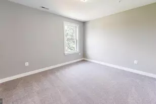 6516 Golden Ring Rd, Rosedale, MD 21237 - Photo 19