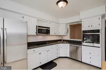 27 Faraday Drive, Lutherville Timonium, MD 21093 - Photo 11