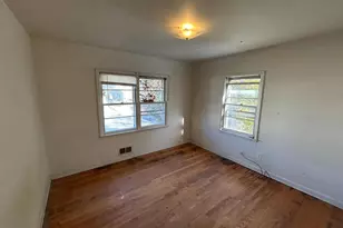 323 3rd Ave, Baltimore, MD 21227 - Photo 13